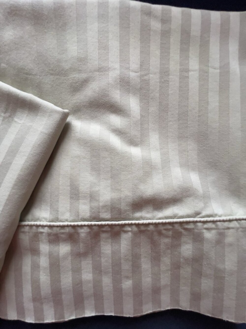 Pair KING Pillowcases 100% Egyptian Cotton Beige Jacquard Stripe Bedding Luxury